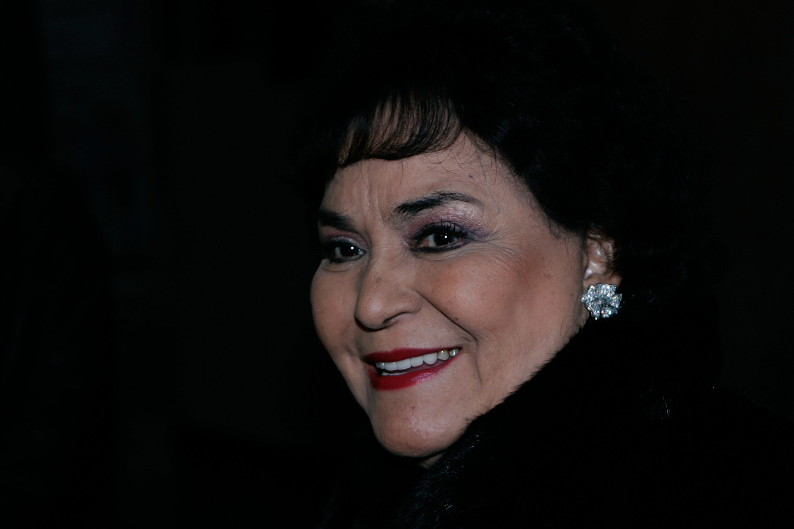 Esperan “milagro” para Carmen Salinas; no hay ninguna mejoría en su salud