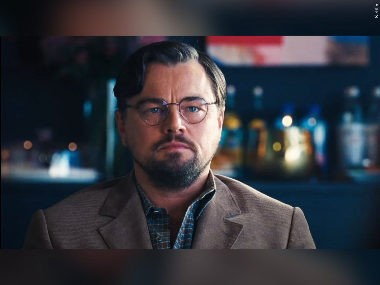 Leonardo Dicaprio Salt A Un Lago Congelado Para Salvar A Sus Perros.jpg