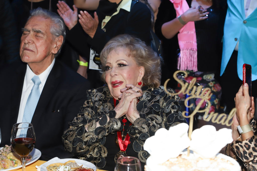 Reportan Mejora En Salud De Silvia Pinal Abandona Rea Covid.jpg