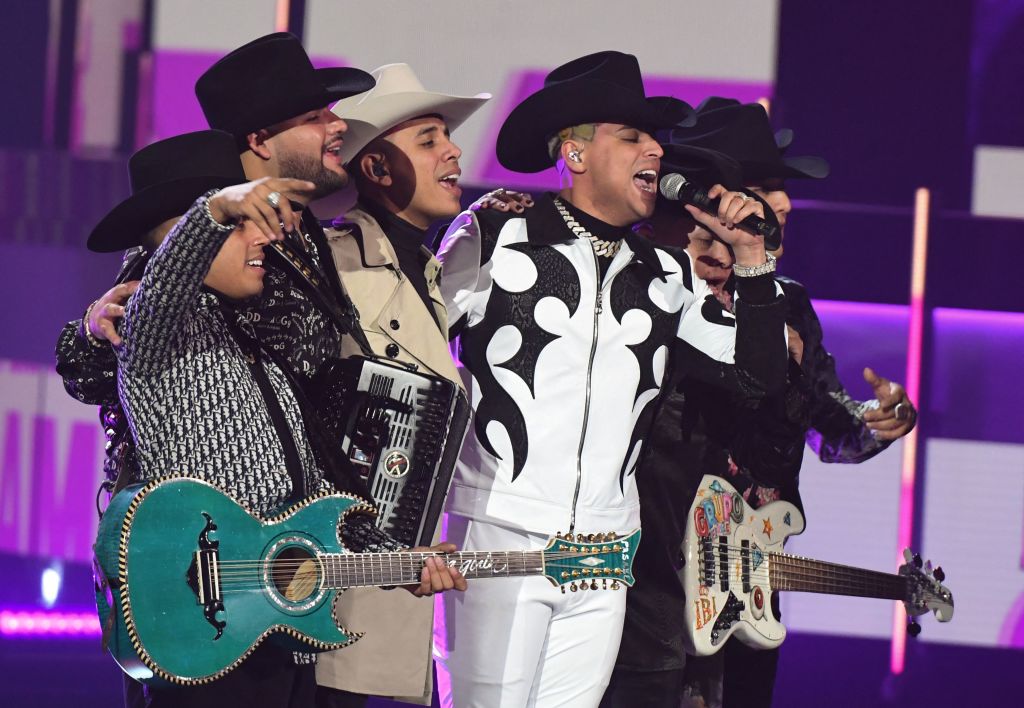 Grupo Firme y El Recodo dieron un adelanto de su nueva colaboración