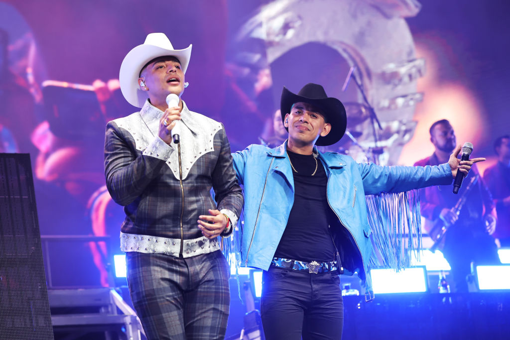 Grupo Firme en el escenario de Coachella