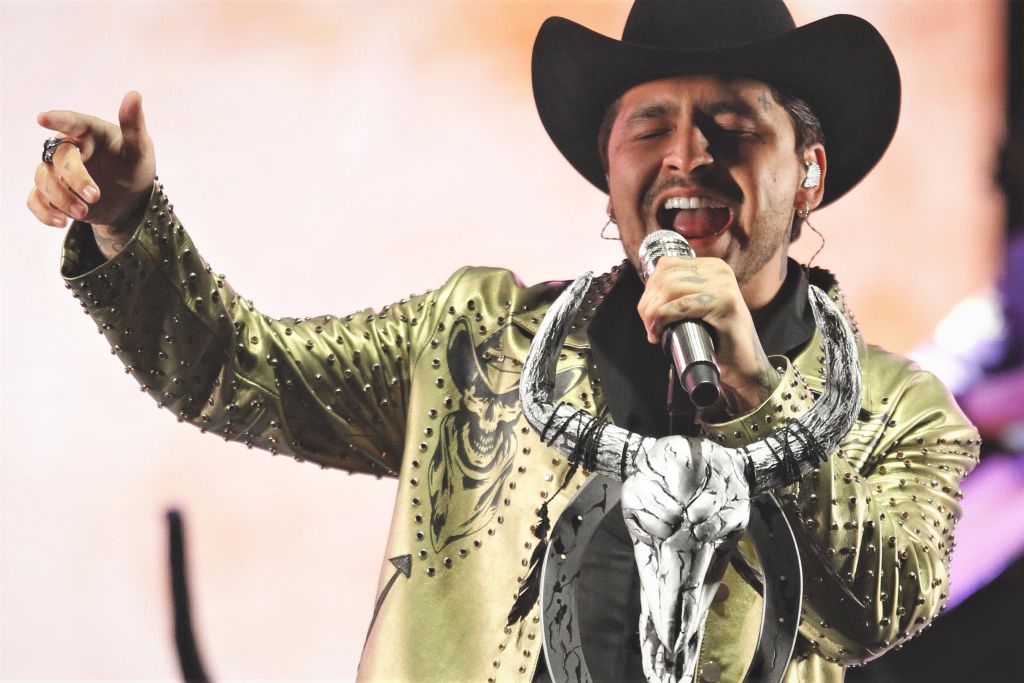 Christian Nodal se hizo un nuevo tatuaje y aseguran que es para Cazzu