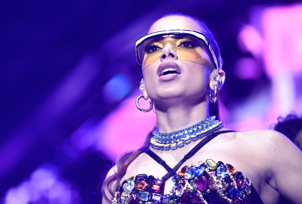 Anitta sufre de endometriosis y tendrá que ser operada
