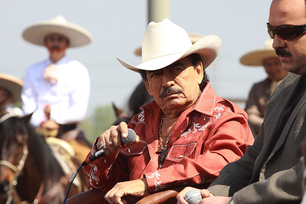 Joan Sebastian tendrá un mezcal con su nombre