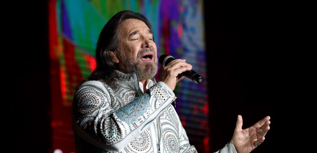 ¡Marco Antonio Solís se presentará en los Latin Grammy 2022!