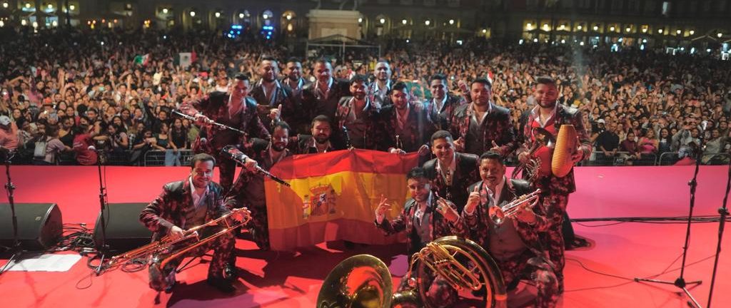Así fue el concierto de Banda El Recodo en la Plaza Mayor de Madrid