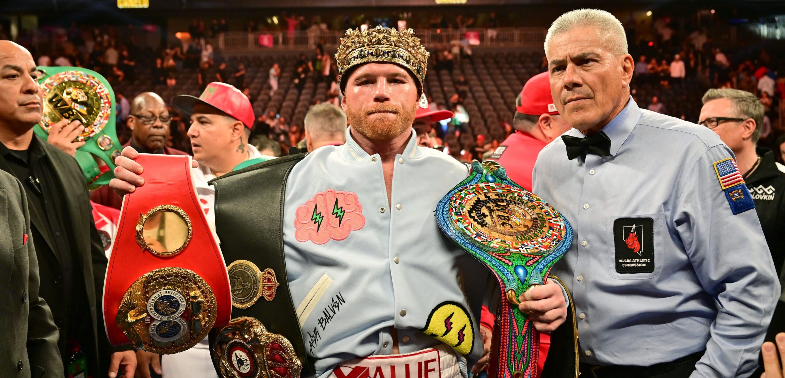 Los artistas que han cantado el Himno en las peleas del Canelo