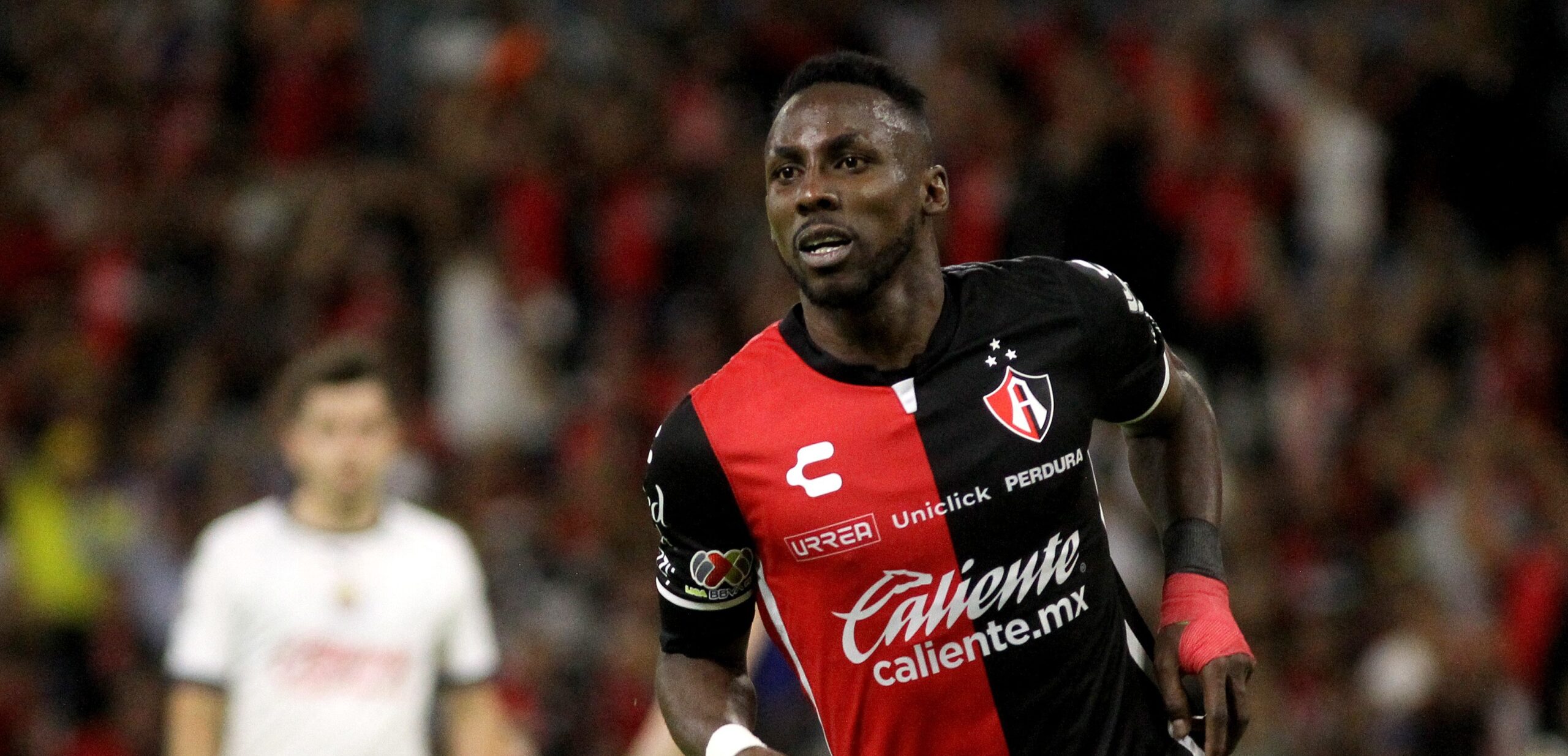 Tras naturalización Julián Quiñones podría jugar en la Selección